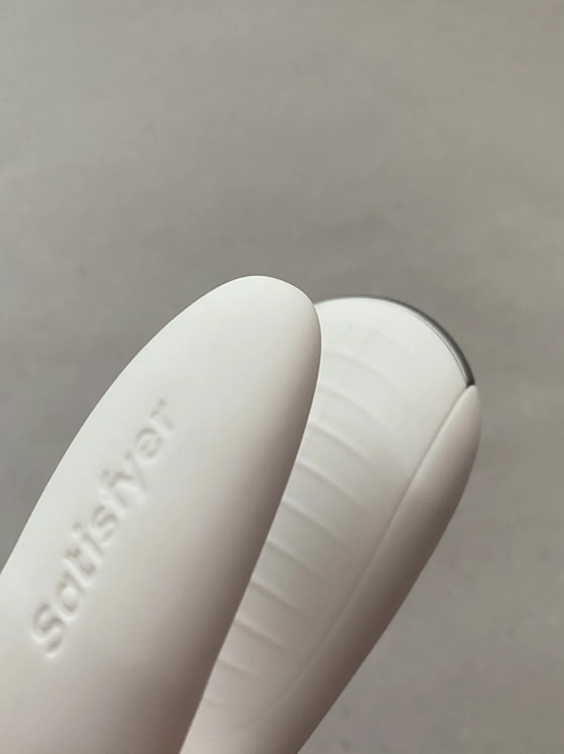 SATISFYER 15 ANOS DE GARANTIA VIBRO DE CASAL COM CONTROLE DE APP E REMOTO SUBMERGIVEL - Imagem 10