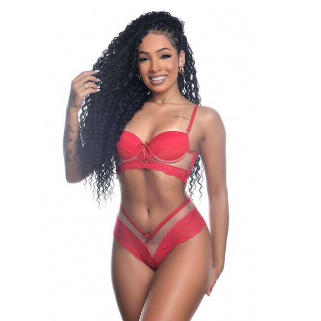 CONJUNTO VERMELHO COM DETALHE TULE