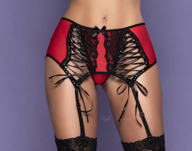 CINTA LIGA COM AJUSTE E CALCINHA COM RENDA VERMELHA E PRETA
