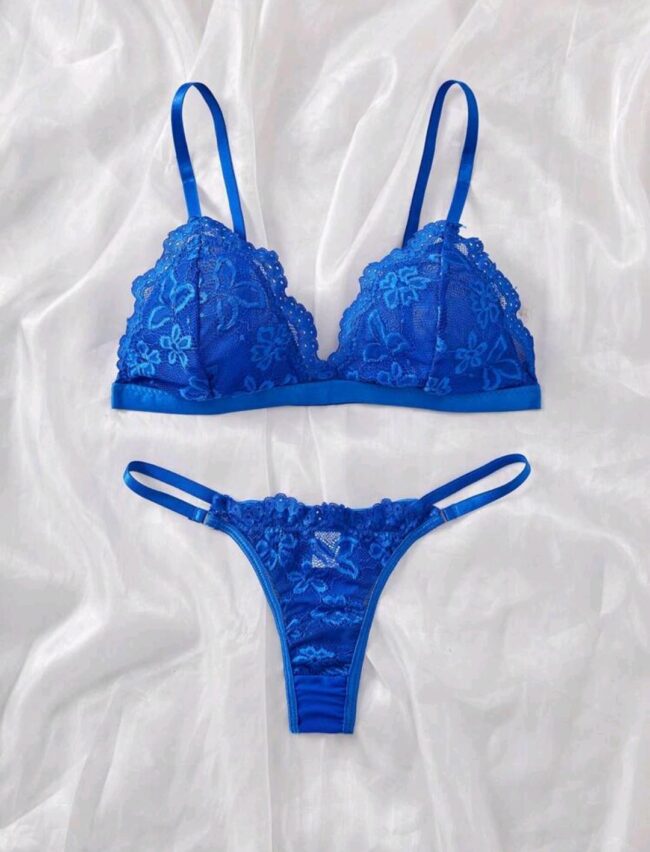 LINGERIE AZUL SEM BOJO EM TULE FLORAL