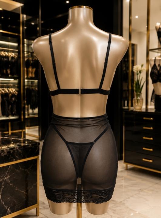 CAMISOLA PRETA EM TULE E RENDA COM CALCINHA - Imagem 2