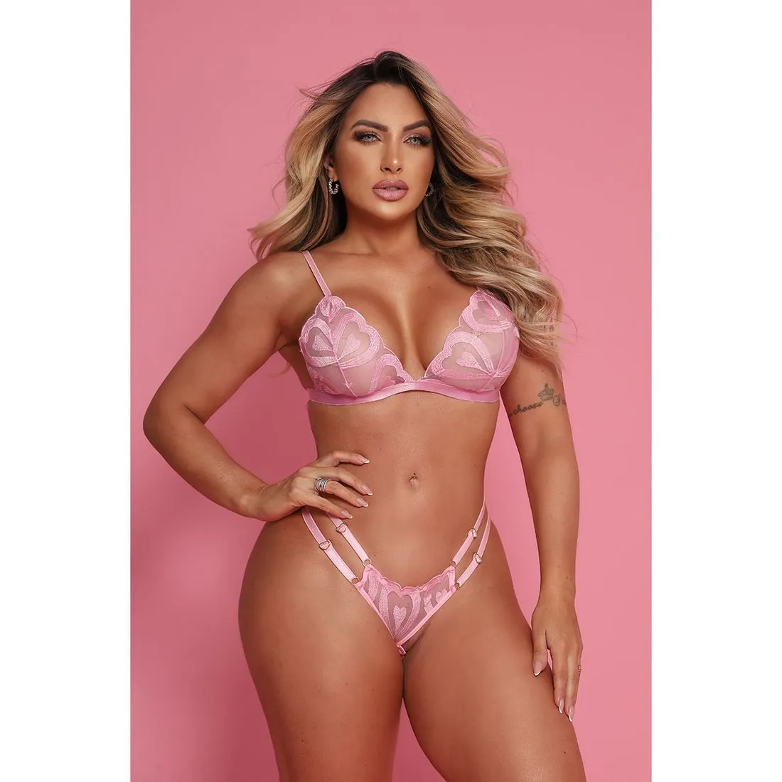 CONJUNTO CALCINHA E SUTIÃ EM TULE BORDADO DE CORAÇÃO